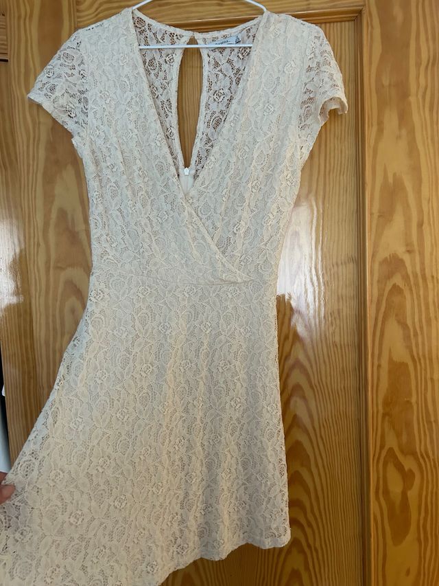 Vestido corto Bershka beige