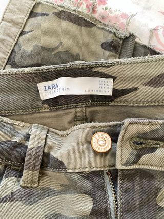 Pantalón Zara Camuflaje Talla XS/36