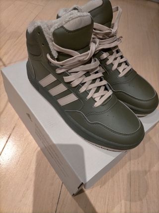 Zapatillas Adidas Hoops 3.0 Talla 39 1/3