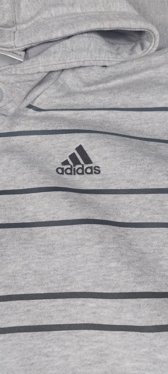 Sudadera Adidas gris con rayas
