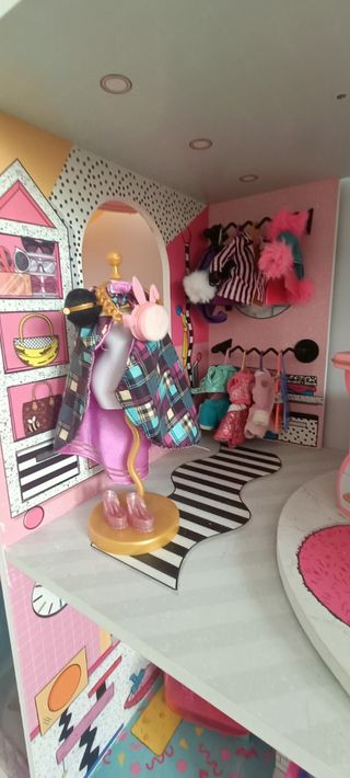 Casa LOL Surprise con coche y accesorios