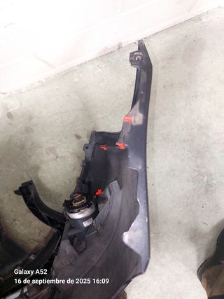 Parachoques delantero Opel Meriva B de 2016