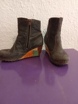 Botines Art Company Talla 38 Marrones
