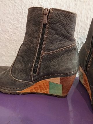 Botines Art Company Talla 38 Marrones
