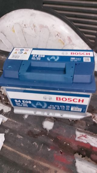  3 Baterías Bosch S4 E08 12V 70Ah 760A