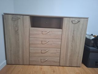 Mueble aparador de madera