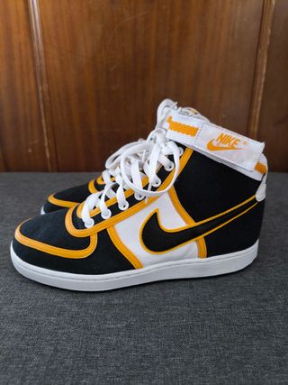 Zapatillas Nike  Vandal Altas Negras y Amarillas