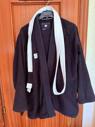 Kimono BJJ Kingz Kore V2 Negro
Talla A1 (70-77kg)