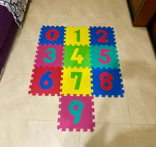 Alfombra puzzle números goma espuma