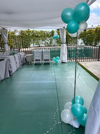 Carpas,mesas y sillas para eventos.
