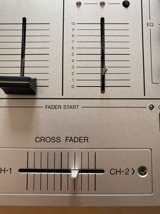 Mesa de mezclas Pioneer DJM-300-S Plata