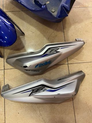 Lote Plásticos Yamaha Aerox Azul y Gris