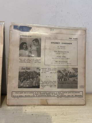 Lote 2 vinilos EP de Chubby Checker y Sgl Rumba 3