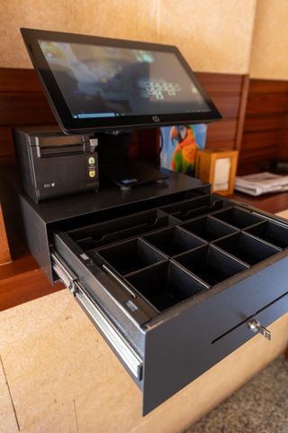 Pack TPV HP RP9 Doble G 8GB RAM 240GB SSD