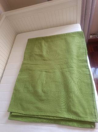 Manta o cubre colcha Ikea Verde