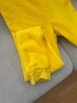 2 Pijamas Pikachu Pokemon Talla XS (cada uno 12€)
