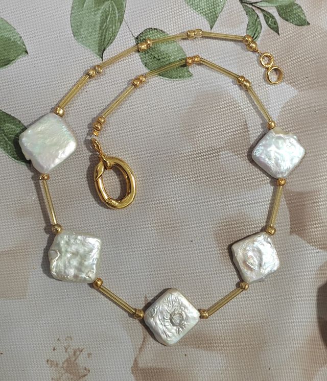 Collar Perlas Agua Dulce Oro