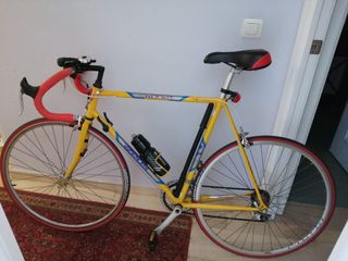 Bicicleta Carretera Zeus 4002 Amarilla