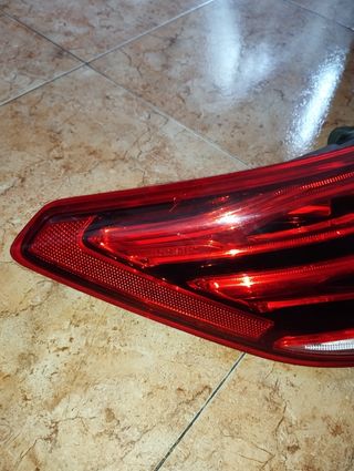 Piloto Trasero Izquierdo Mercedes Clase E W207