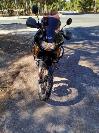 Honda Transalp 650 limitada en papeles 