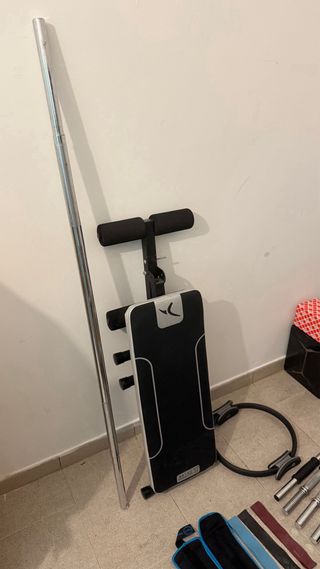 Accesorios de Gimnasio: Mancuernas, Pesas y banco.