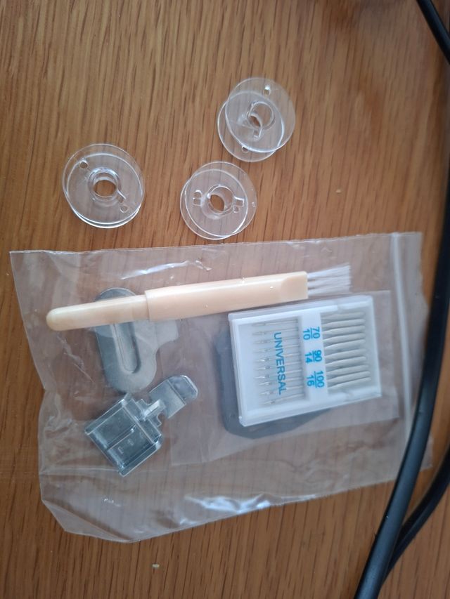 Máquina de Costura Singer Tradition 2282