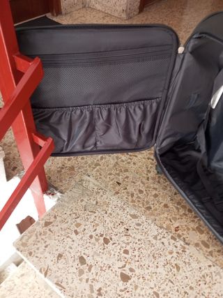 Maleta de cabina gris 4 ruedas 49x42x23