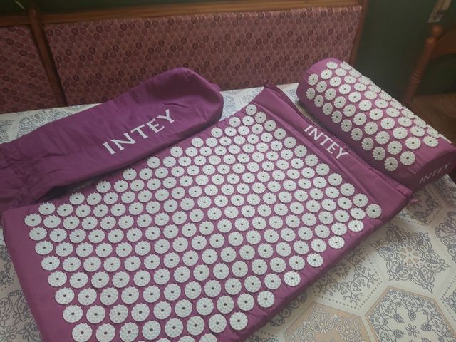 Esterilla y cojín de acupresión