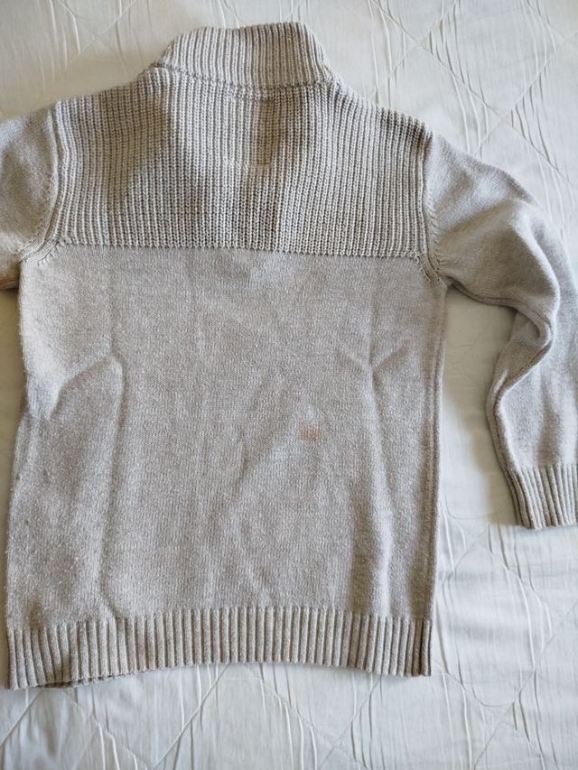 Chaleco niño 6-7 años con mancha