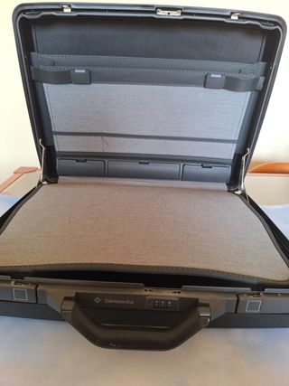 Maletín Rígido Samsonite Negro