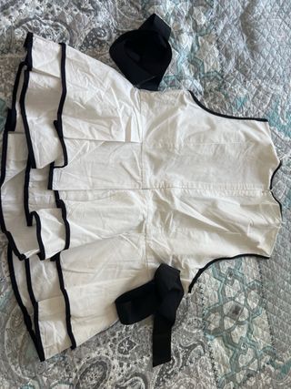 Blusa Zara tirantes volantes blanca negra Talla S