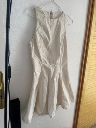 Vestido Beige Stradivarius Talla XS