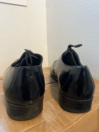 Zapatos de vestir negros charol para caballero