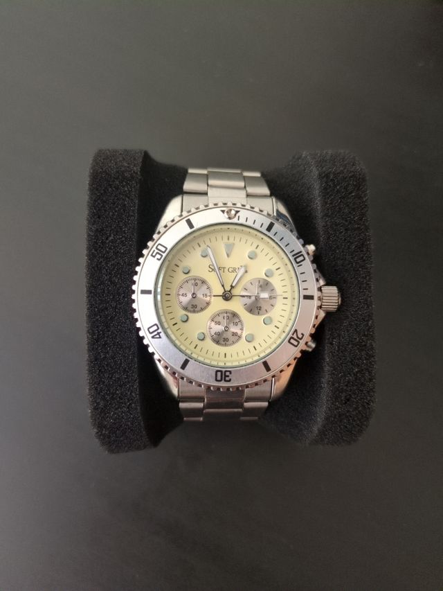 Reloj Soft Grey Cuarzo Plata y Amarillo