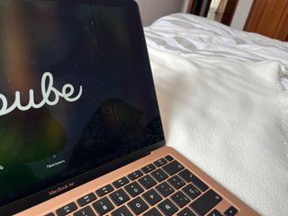 MacBook Air 2020 Oro