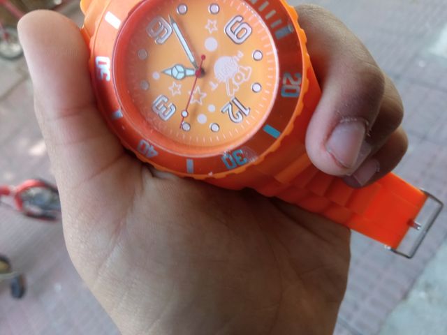 Reloj naranja para hombre no ago envios