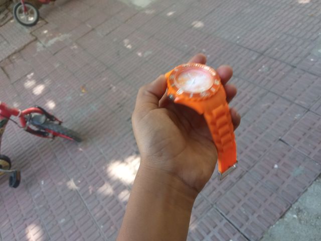 Reloj naranja para hombre no ago envios