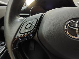 Toyota C-HR 2.0 180H ADVANCE