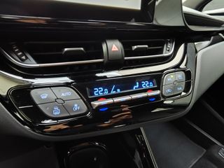 Toyota C-HR 2.0 180H ADVANCE