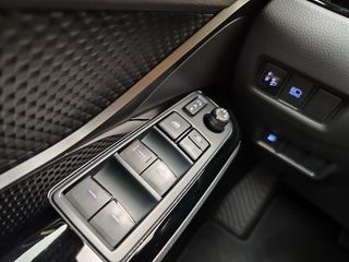 Toyota C-HR 2.0 180H ADVANCE