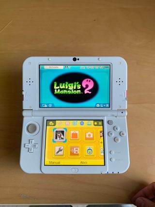 New Nintendo 3DS XL + Caja + Cargador 