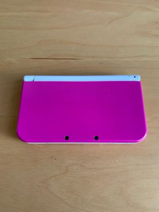 New Nintendo 3DS XL + Caja + Cargador 