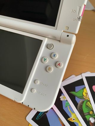 New Nintendo 3DS XL + Caja + Cargador 