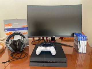 PS4 + Monitor AOC + 2 Mandos + Auriculares + Silla