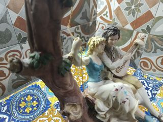 Statua vintage in porcellana