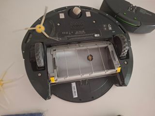 Robot Aspirador Roomba 696