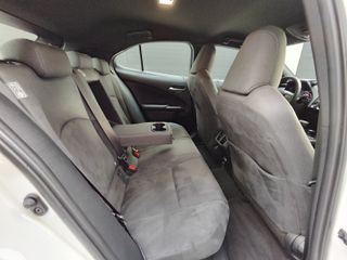 LEXUS UX 2.0 250H BUSINESS NAVIGATION