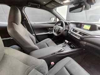 LEXUS UX 2.0 250H BUSINESS NAVIGATION