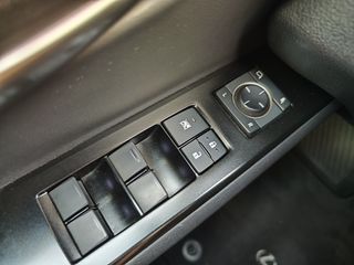 LEXUS UX 2.0 250H BUSINESS NAVIGATION