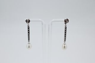 Pendiente De Oro Blanco De 18K.. Ref: 003-04-02365